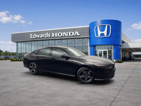 Used 2026 Honda Accord SE image 1