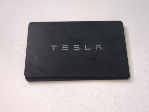 Used 2022 Tesla Model X Plaid image 32