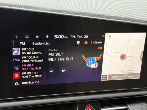 Used 2023 Kia Niro SX image 18