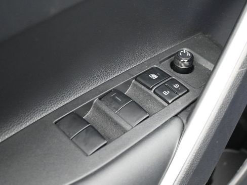 Used 2024 Toyota Corolla Cross AWD Hybrid image 13