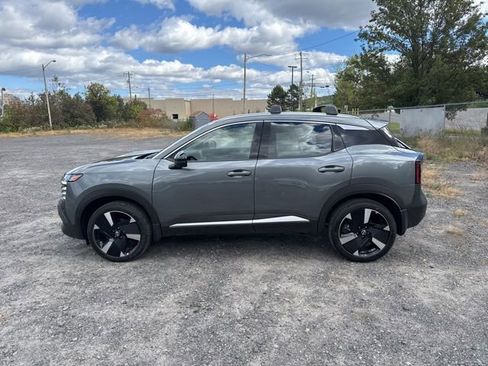 New 2026 Nissan Kicks SR w/ Cold Weather Package image 9