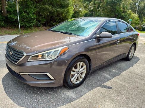 Used 2017 Hyundai Sonata SE FWD image 1