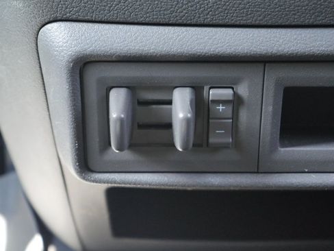 Certified 2022 Ford Transit 350 XLT AWD/4WD image 17