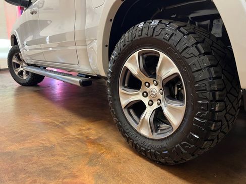 Used 2020 RAM 1500 Laramie image 41