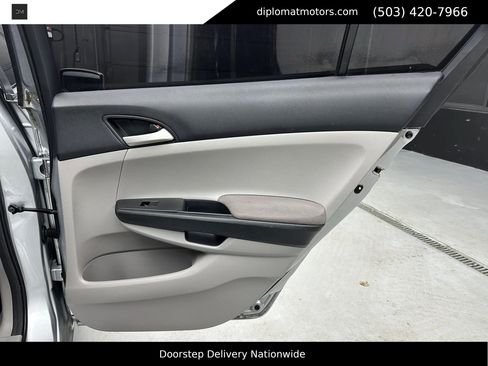 Used 2012 Honda Accord LX image 26