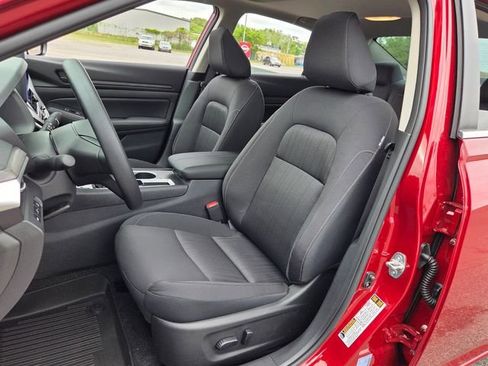 New 2026 Nissan Altima 2.5 SV FWD image 9