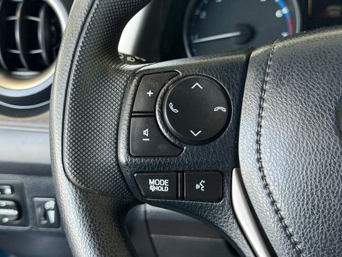 Certified 2018 Toyota RAV4 LE w/ All Weather Liner Package FWD image 23