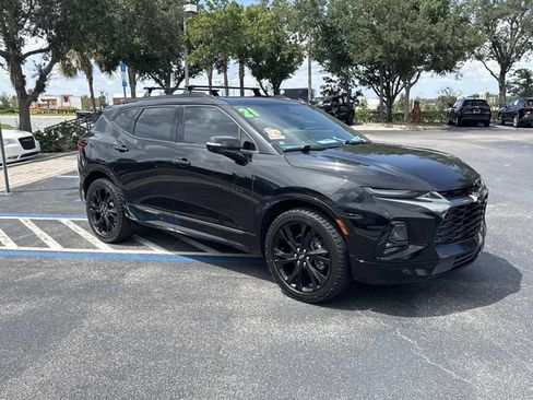 Used 2021 Chevrolet Blazer RS w/ Enhanced Convenience Package FWD image 2