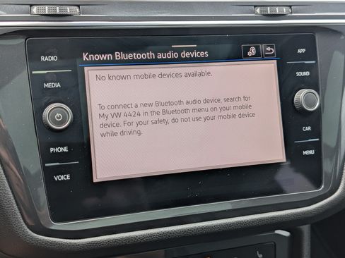 Used 2023 Volkswagen Tiguan SE R-Line FWD image 29