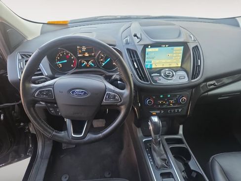Used 2019 Ford Escape Titanium AWD/4WD image 10