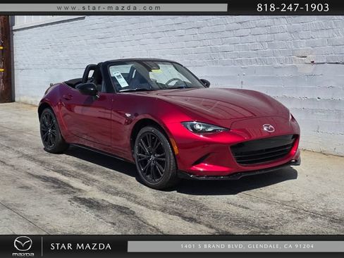 New 2026 MAZDA MX-5 Miata Club RWD image 1