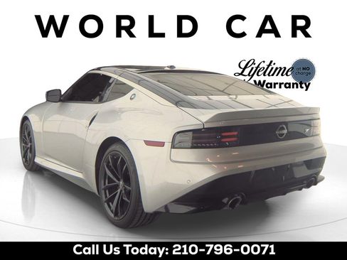 Used 2025 Nissan Z Performance w/ Floor Mat Package RWD image 3