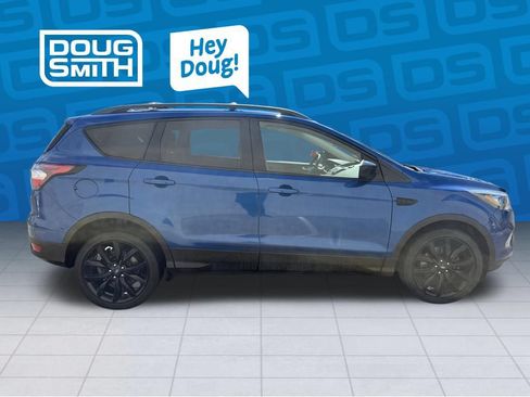 Used 2018 Ford Escape SE w/ SE Sport Appearance Package AWD/4WD image 6