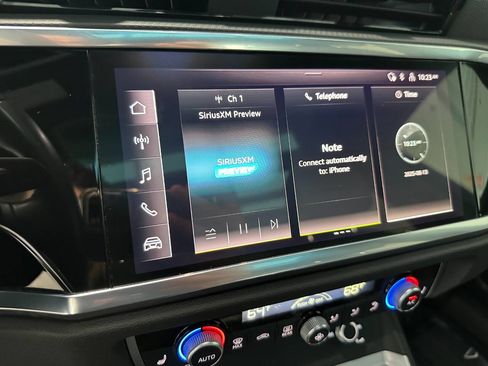 Used 2023 Audi Q3 2.0T Premium image 34