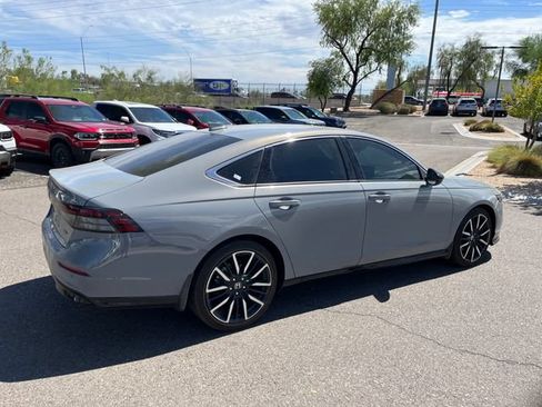 Used 2024 Honda Accord Touring image 5