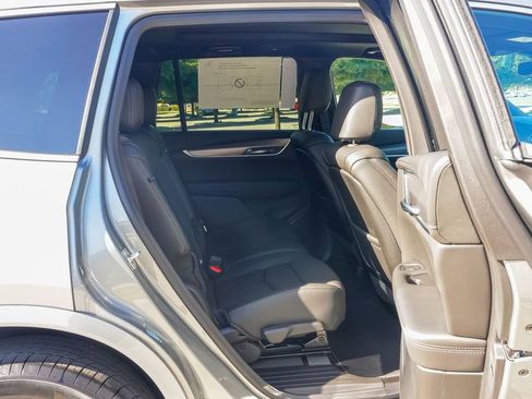 Certified 2025 Cadillac XT6 Luxury image 14