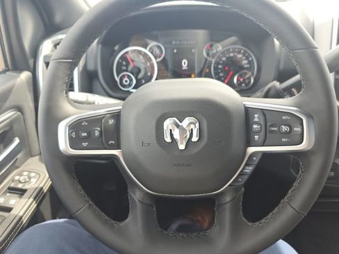 New 2026 RAM 3500 Big Horn AWD/4WD image 17