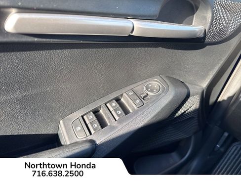 Used 2023 Kia Seltos LX image 21