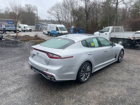 Used 2018 Kia Stinger Premium AWD/4WD image 5