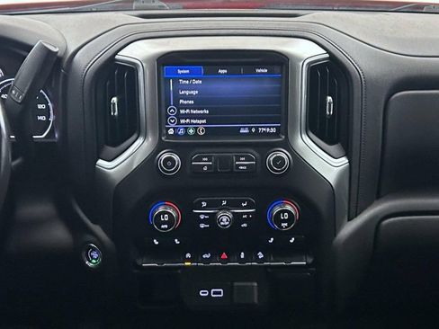 Used 2019 Chevrolet Silverado 1500 RST AWD/4WD image 12