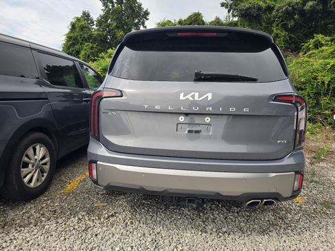 Used 2025 Kia Telluride SX Prestige AWD/4WD image 3