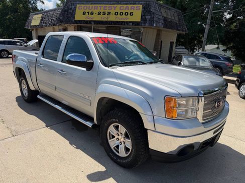 Used 2012 GMC Sierra 1500 SLE AWD/4WD image 1