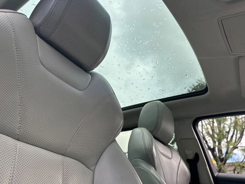 Used 2016 Land Rover Range Rover Evoque HSE image 25