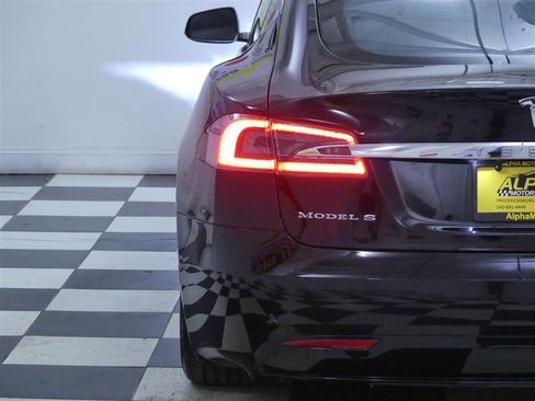 Used 2017 Tesla Model S 60D image 28