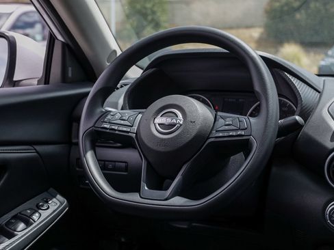 Used 2024 Nissan Sentra S FWD image 23