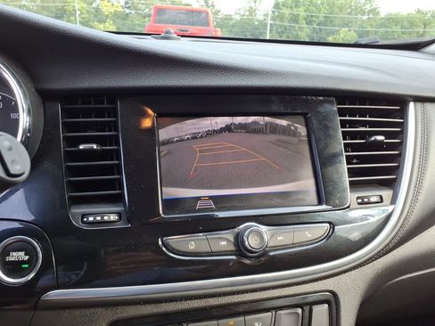 Used 2021 Buick Encore Preferred AWD/4WD image 15