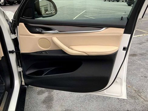 Used 2017 BMW X5 xDrive35i image 23