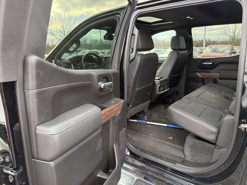 Used 2021 Chevrolet Silverado 1500 High Country image 9