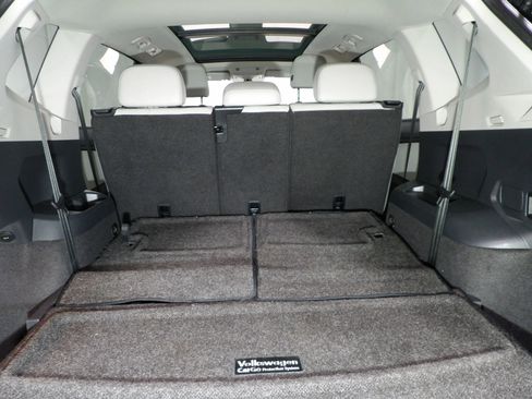 Used 2019 Volkswagen Tiguan SEL image 10