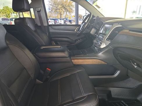 Used 2019 GMC Yukon XL Denali w/ Denali Ultimate Package image 29