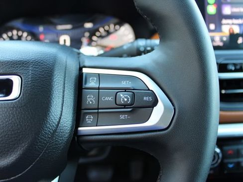 Used 2024 Jeep Compass Limited AWD/4WD image 16