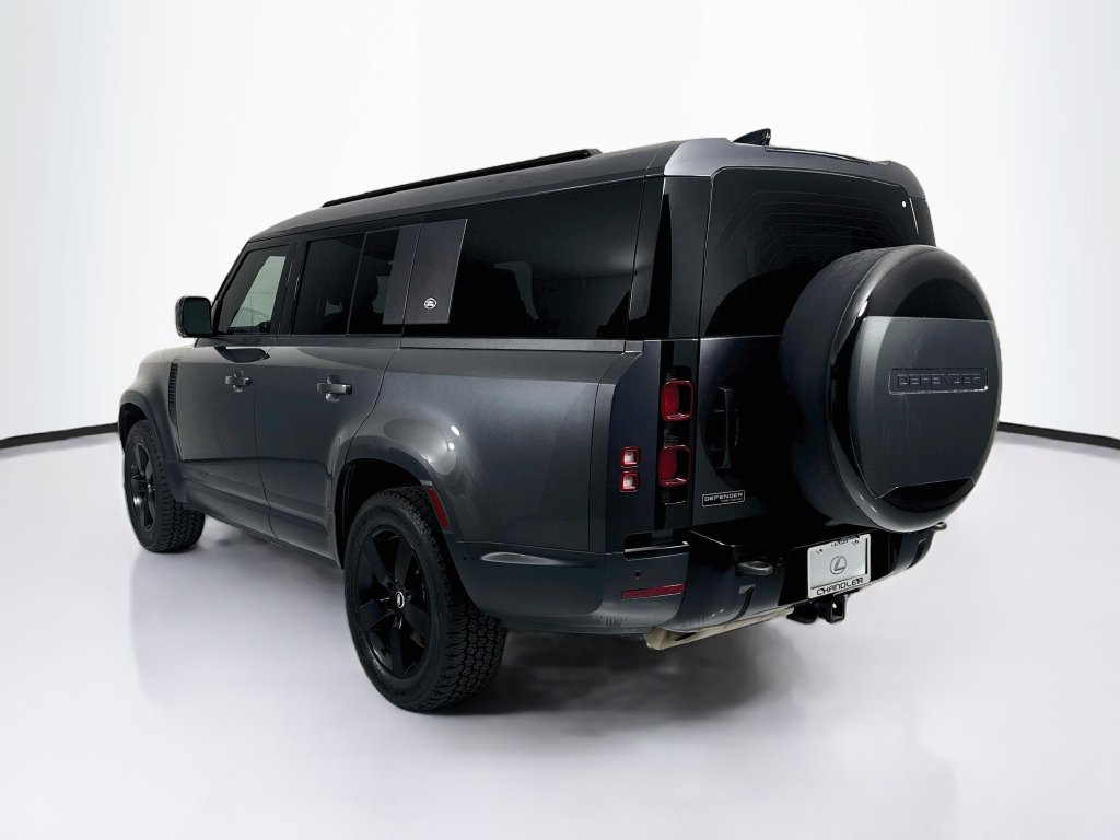 Used 2023 Land Rover Defender 130 First Edition AWD/4WD image 7