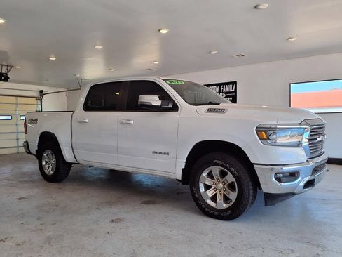 Used 2023 RAM 1500 Laramie AWD/4WD image 15