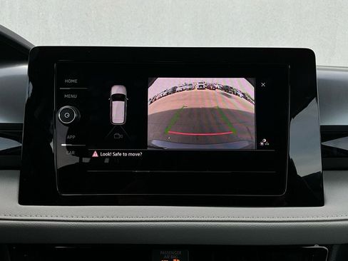 Used 2025 Volkswagen Taos S image 28