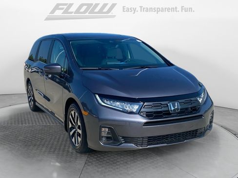 Certified 2026 Honda Odyssey EX-L image 1