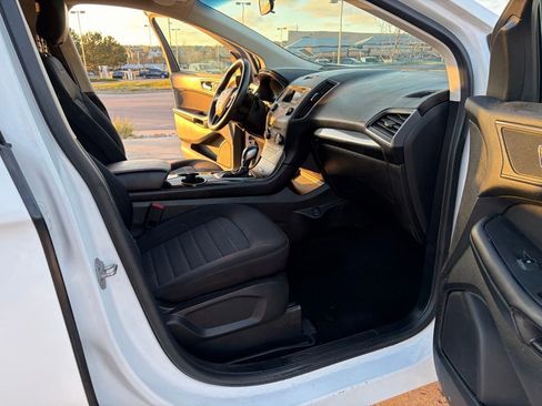 Used 2017 Ford Edge SE AWD/4WD image 21
