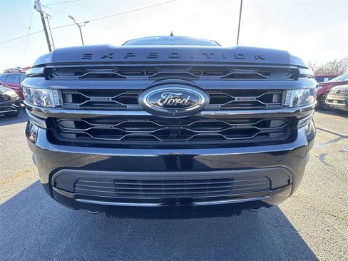 Used 2023 Ford Expedition Max Limited image 28