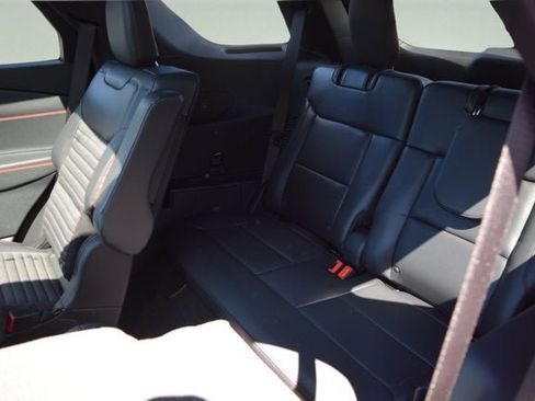 New 2026 Ford Explorer ST-Line w/ ST-Line Street Pack AWD/4WD image 8