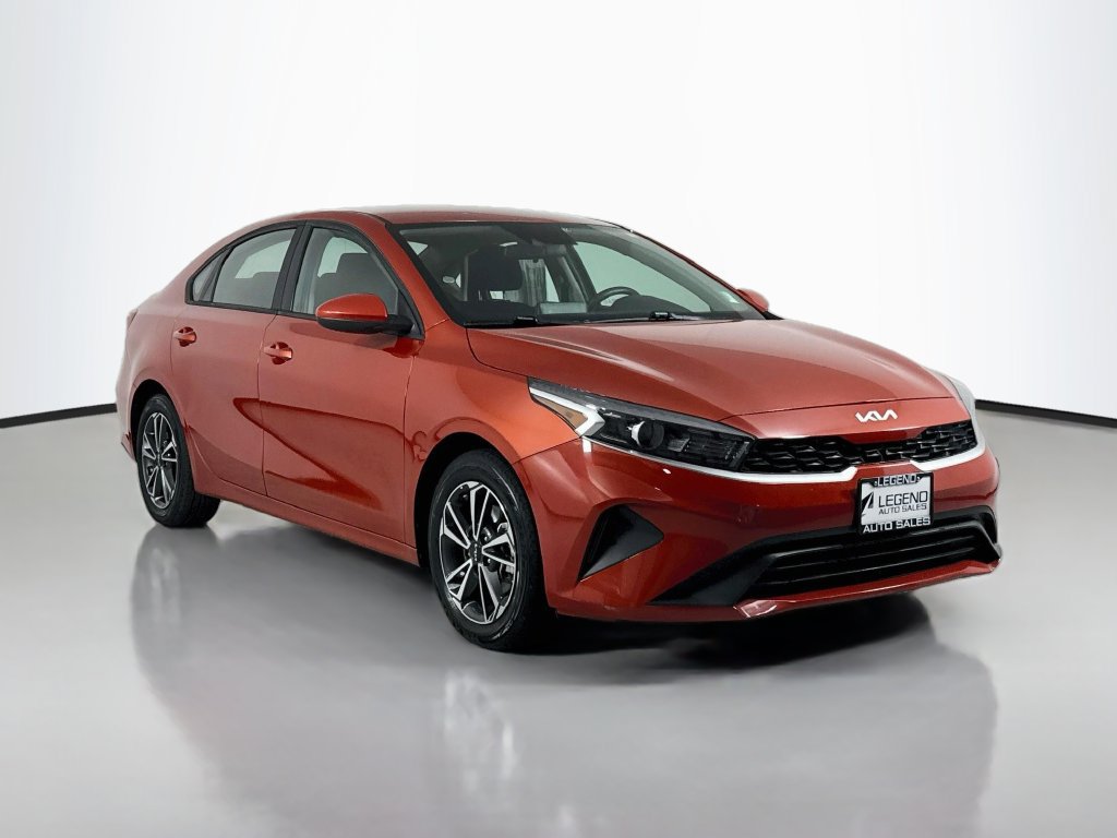 Used 2022 Kia Forte LXS FWD image 4