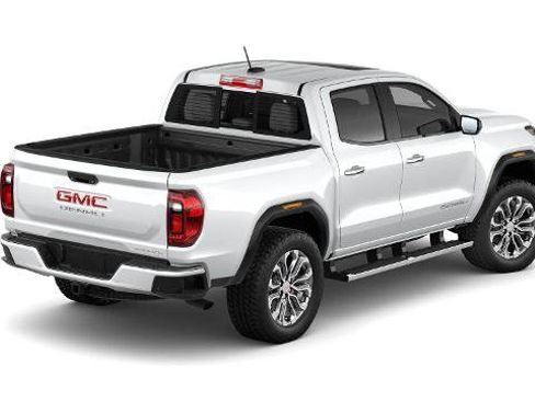 New 2026 GMC Canyon Denali AWD/4WD image 3