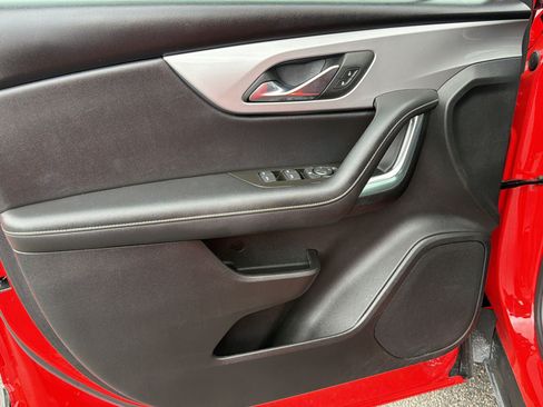 Used 2025 Chevrolet Blazer LT FWD image 14