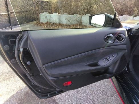 Used 2024 Nissan Z NISMO w/ Floor Mat Package image 28