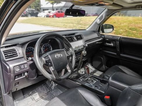 Used 2018 Toyota 4Runner Limited AWD/4WD image 21