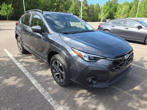 Used 2024 Subaru Crosstrek 2.0i Premium image 1