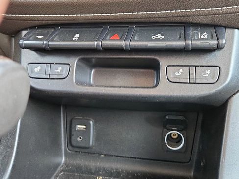 Used 2016 GMC Canyon SLT w/ Driver Alert Package image 27