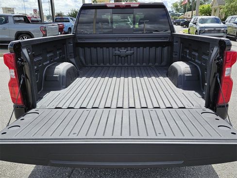 New 2025 Chevrolet Silverado 1500 High Country w/ Technology Package image 11